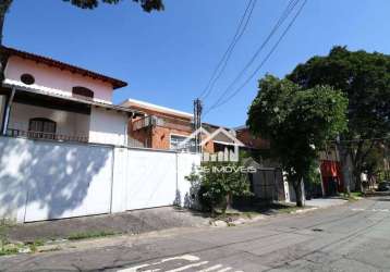 Vende casa tipo sobrado no morumbi.