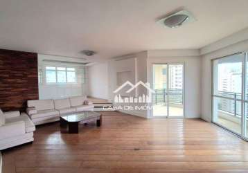 Vende apartamento de alto padrão em moema, com 230m², 3 suítes e 3 vagas, com lazer completo.