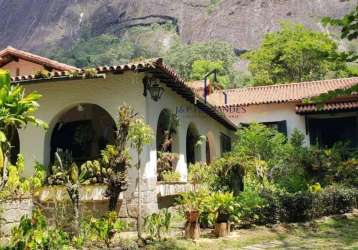 Casa mobiliada para venda em petrópolis, itaipava