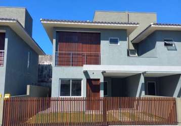 Casa de 2 dormitórios à venda no campeche, em flo