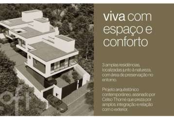 Casa à venda em recanto dos açores com 192 m², 3 q