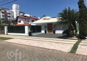 Casa à venda em jurere oeste com 320 m², 4 quartos