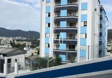 Apartamento de 2 dormitórios na trindade