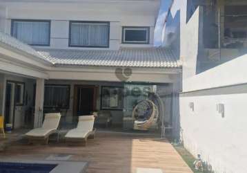 Vende-se casa 4 suítes na barra da tijuca-rj