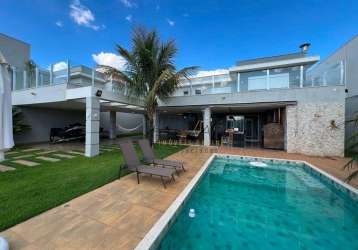 Casa com 4 suítes e piscina à venda, 380 m² por r$ 1.900.000,00 - riviera do lago - varginha/mg