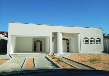 Casa com 5 dormitórios à venda, 360 m² por r$ 850.000 - candelária - natal/rn