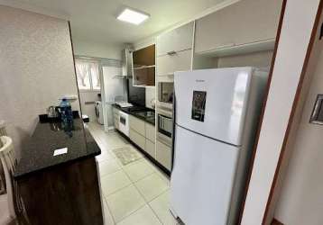 Apartamento com vista mar e 2 vagas em penha