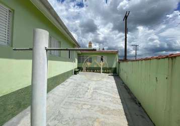 Casa plana com 3 dormitórios - bairro cecap - itatiiba-sp