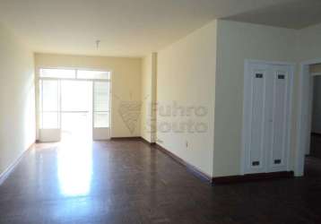 Apartamento amplo de 206m² no edifício residencial sulbanco ? espaço e conforto no centro de pelotas!