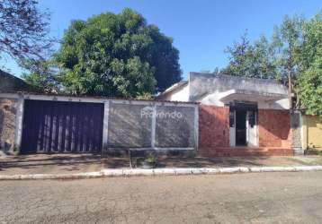 Casa com sala comercial no setor leste vila nova, goiânia-go