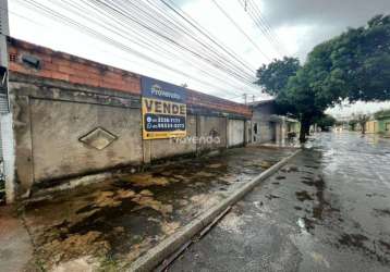 Lote à venda com construção cidade jardim, goiânia-go