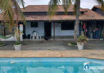 Oportunidade !! casa 2 quartos (1 suíte) com piscina e churrasqueira + edícula no jd.atlântico oeste