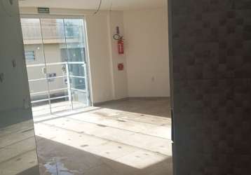 Sala comercial de 36m² na armação, penha, perto da praia