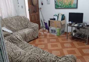 Apartamento de 50m²  com 2 dormitórios