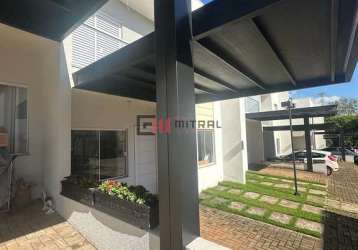 Casa à venda em condominio fechado,  3 dormitorios ( 1 suite), completa em planejados, terra bonita