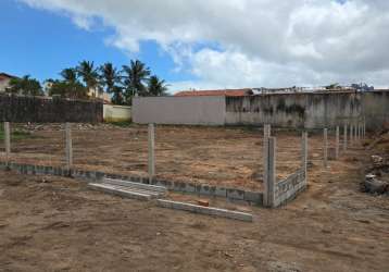 Vendo  dois excelentes terrenos planos no bairro quintas do calhau