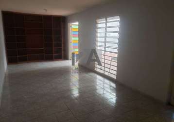 Casa no parque continental, 3 dormitórios, 2 vagas , amplo quintal.