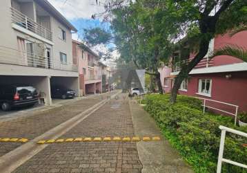 Sobrado condomínio com 3 dormitórios, 3 banheiros, lavabo, quarto serviços, 2 vagas - vila são francisco