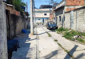 Vendo duas casas + ponto de oração num mesmo terreno em santa luzia - são gonçalo - rj