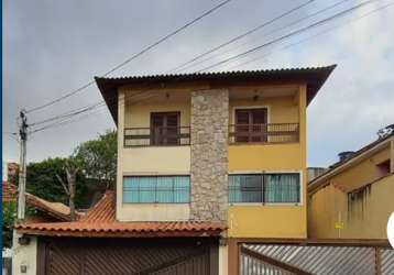 Sobrado com 3 quartos e 2 banheiros à venda, 160 m² por r$ 650.000