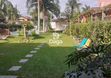 Casa em ótimo condomínio na cachoeira bom jesus