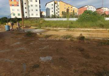 Terrenos planos e semi-planos, de 250m², prontos para construir no bairro previdenciário. (financiados direto com o proprietário).