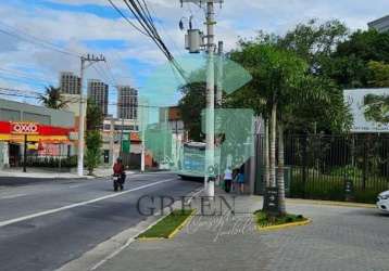 Prédio comercial com ampla área de estacionamento para venda (com renda), em santo amaro, são paulo