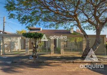 Casa à venda com piscina aquecida e coberta no bairro órfãs