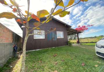 Casa localizada no bairro campo duna, em garopaba, próxima das praias do rosa e ouvidor!