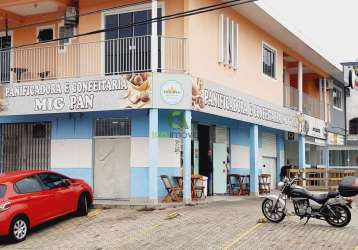 Prédio de 400m² comercial e residencial em são josé florianópolis