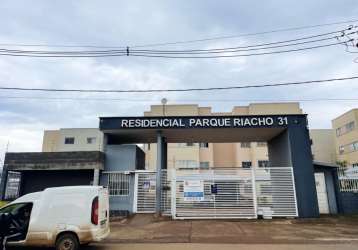 !! mariá imóveis vende excelente apartamento no condomínio 31 parque do riacho fundo ii !!