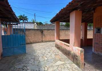 Casa à venda em rua pública, 300m², 3 quartos, 2 banheiros, 2 vagas, mosqueiro, aracaju, se