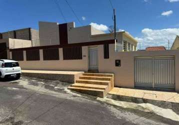 Casa a venda no 450m2, 4 quartos em dezoito do forte - aracaju - se