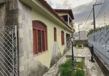 Casa à venda em rua pública, 312m², 6 quartos, 5 banheiros, 3 vagas, grageru, aracaju, se