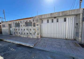 Casa à venda em rua pública, luzia, aracaju, se