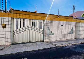 Casa à venda em rua pública, luzia, aracaju, se