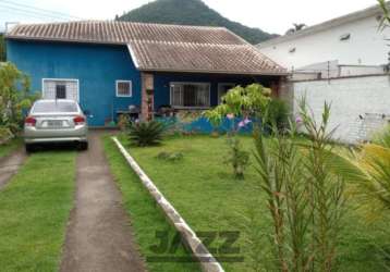 Casa 2 quartos na martim de sá a 300 m da praia 490.000,00