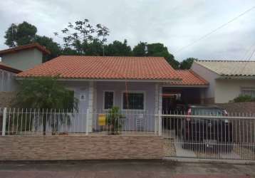 Casa em forquilhas - são josé, sc