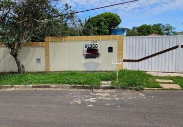 Casa térrea para locação com excelente espaço de churrasqueira e quintal, com 3 suítes no parque xangrilá