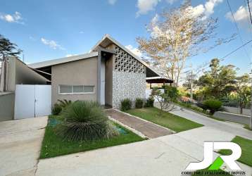 Casa de luxo com 4 quartos sendo 3 suítes no portal do sol mendanha - goiânia