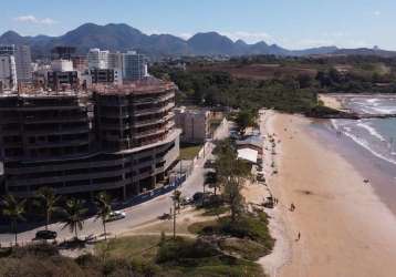 Perfeição à beira-mar na praia da cerca: apartamento de 3 suítes com varanda e garagem