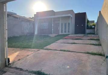 Casa para venda possui 69m² 03 quartos 02 banheiro 01 suite - com planejados !!