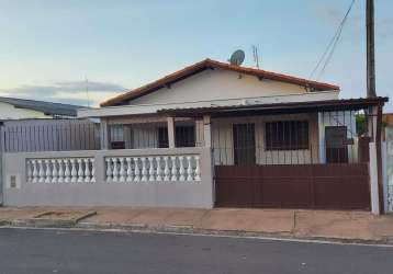 Casa para venda em botucatu, jardim peabiru, 3 dormitórios