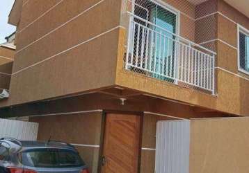 Sobrado triplex a venda no fazendinha