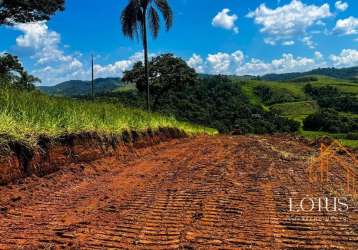 Terrenos com vista para a natureza em santa isabel