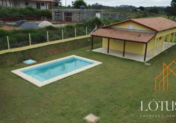 Invista em santa isabel! compre sua casa de campo na cidade