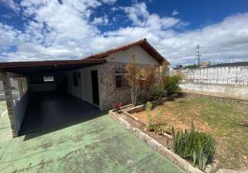 Casa com 3 quartos para alugar na rua professor clementino de brito, 196, capoeiras, florianópolis por r$ 5.900