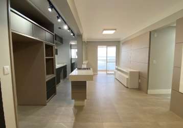 Apartamento vista mar de 3 quartos (1 suíte) na praia de fora em palhoça