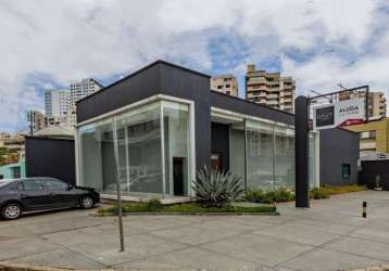 Casa comercial de esquina com renda no setor oeste, goiânia