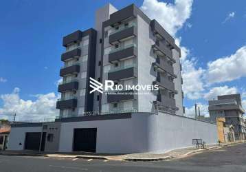 Apartamento à venda, 2 quartos, 1 suíte, 1 vaga - bairro brasil, uberlândia mg